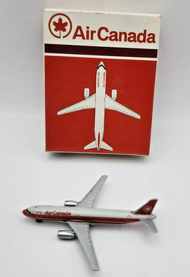 Schabak 1:600 Diecast Jet Nr.926/19 Airbus A 320 Air Canada. with Box