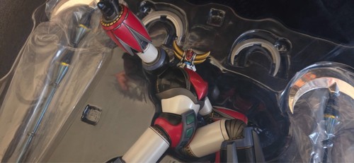 Ufo Robot Grendizer Goldrake Figuarts Zero Touch Metallique 23/30cm Bandai Tamas - Foto 6 di 10