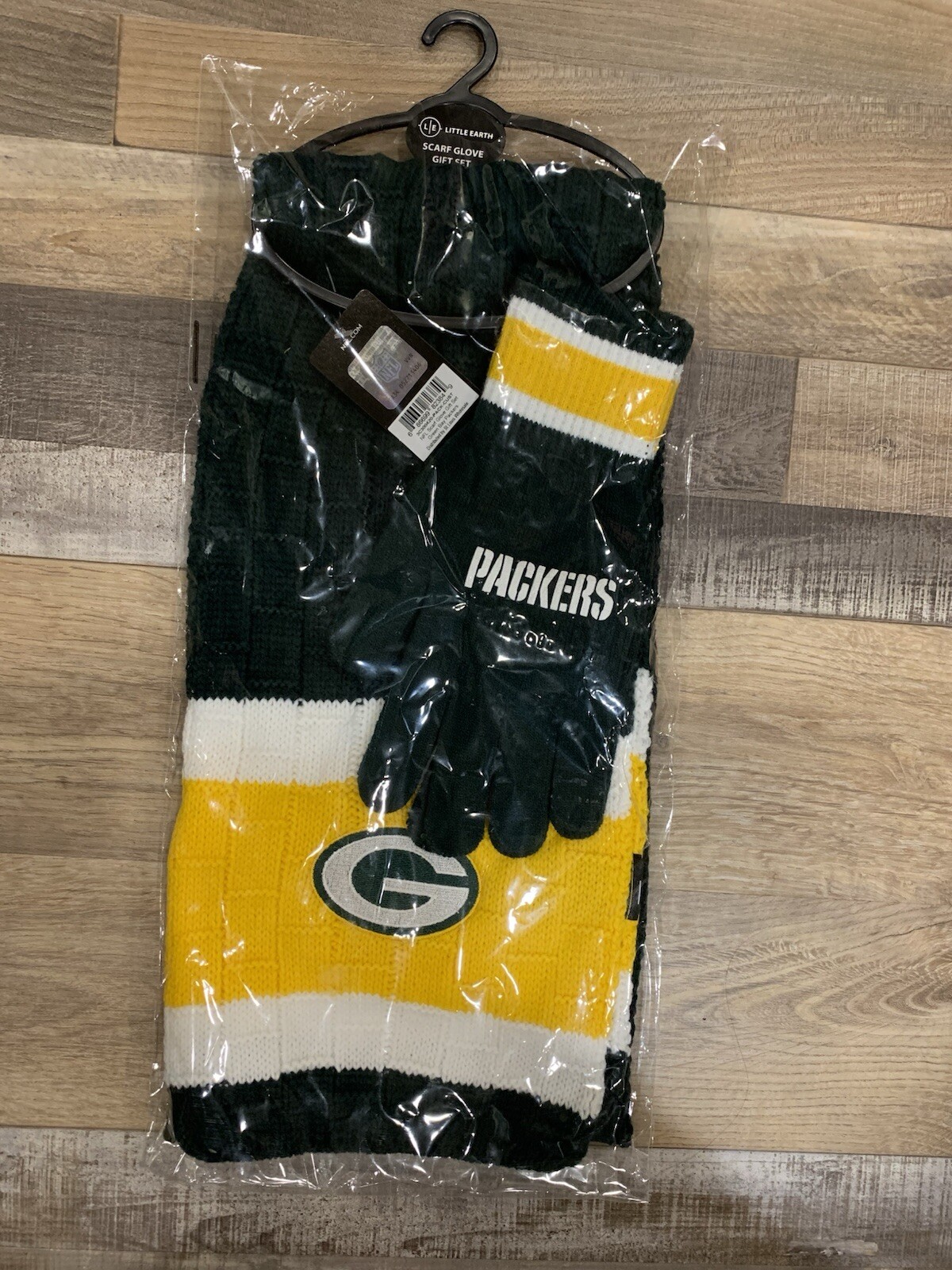 NFL Team Knit Scarf and Gloves Gift Set – 100% Authentic Licensed Merchandise