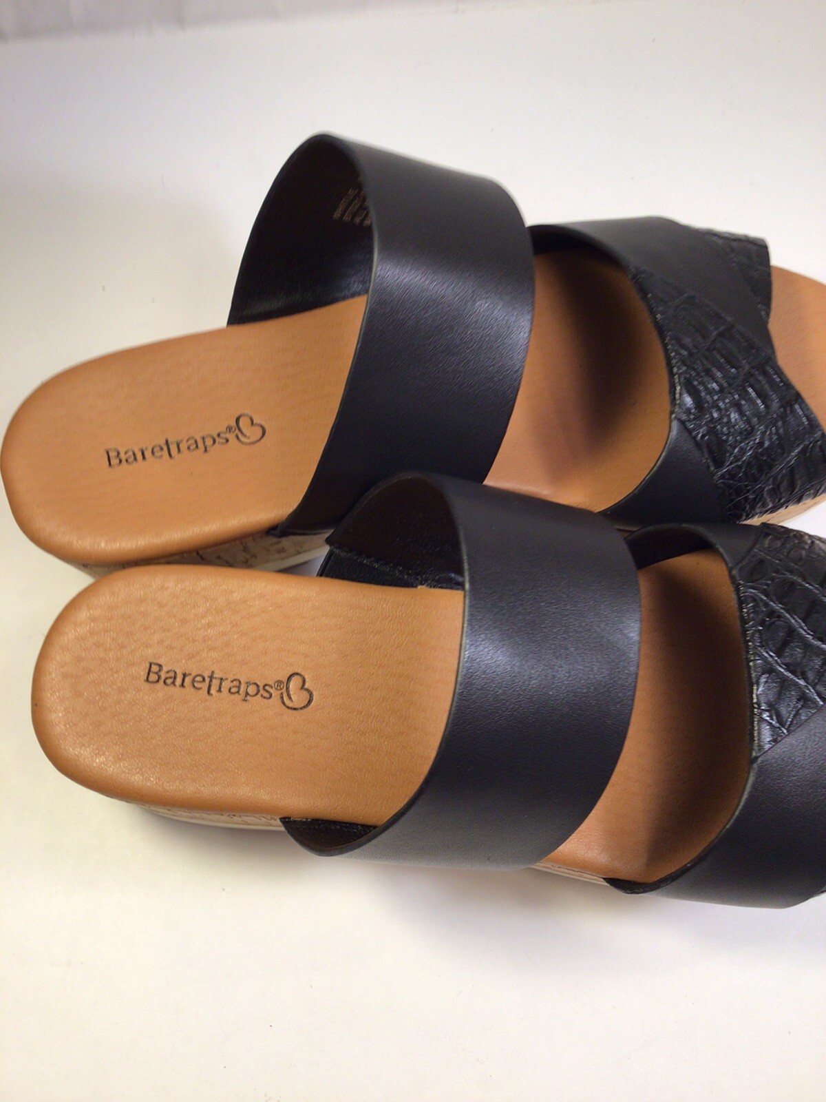 Baretraps WHITLIE womens wedge sandals black size 85 Gem