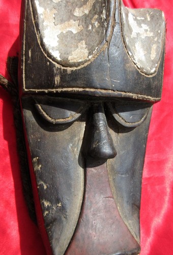 Old African Tribally Kagle Mask – Dan / Kran / We 15.5" X 8.5" X 5" - Picture 11 of 24