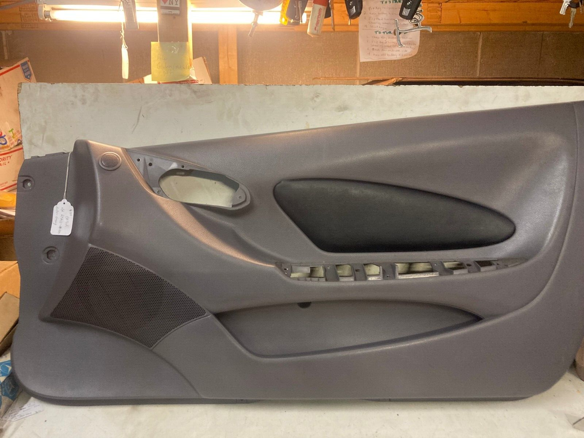 2000-2002 Toyota Celica GT Right Door Interior Panel W/manual