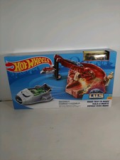 hot wheels nitrobot attack playset