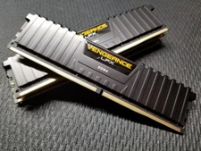 Corsair Vengeance Memory 32GB (four x 8GB) cmk16gx4m2b3000c15 M 15-17-17-3