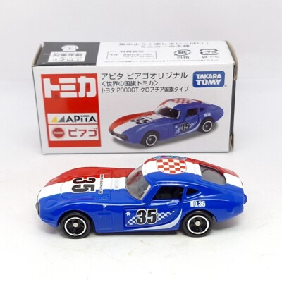 TOMICA APiTA World Flag CROATIA RACING TEAM 35 TOYOTA 2000GT 1/59