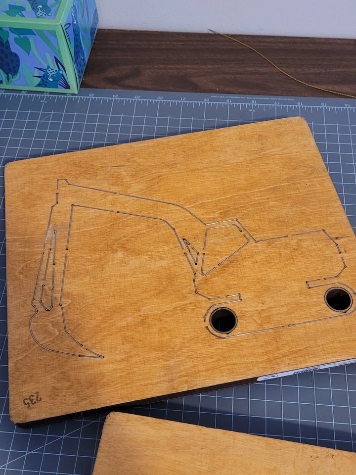 AccuQuilt Studio Dies lote de construcción pala bulldozer camión volquete tamaño Jumbo Foto 3 de 4