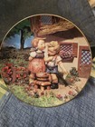 Danbury Mint M.I. Hummel Squeaky Clean Little Companions Plate Q5272 LE — photo 1