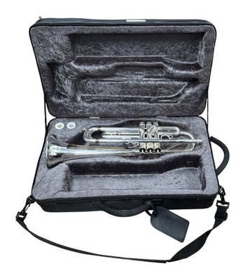 Gorgeous Antoine Courtois Evolution II Bb Trumpet w/ Case and Mouthpiece