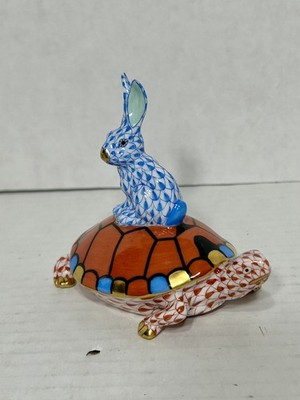 Herend Tortoise & Hare Figurine Fishnet Pattern, 15830, 2007 Golden Anniversary