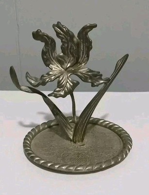 Antique Metal Silver Iris Flower Ring Tree with Etched Base Tray