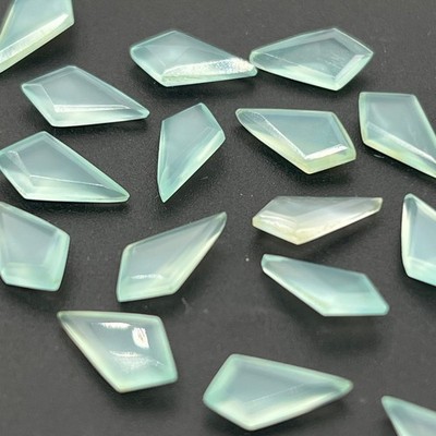 [WHOLESALE] NATURAL AQUA CHALCEDONY  FACETED KITE SHAPE LOOSE GEMSTONE