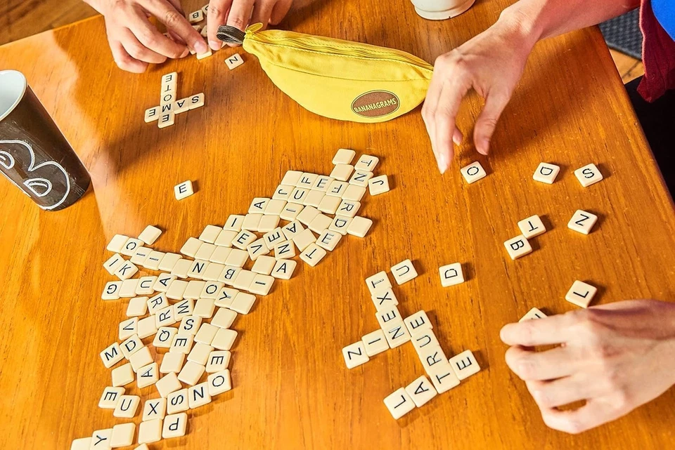 Bananagrams | Word Game | Ages 7+ | 2-6 Players | 15 Minute Playing Time - Image 2 of 2