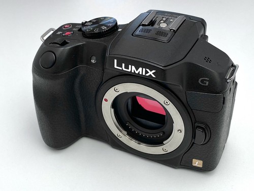 Panasonic LUMIX DMC-G6. Excellent Condition. - Picture 2 of 10