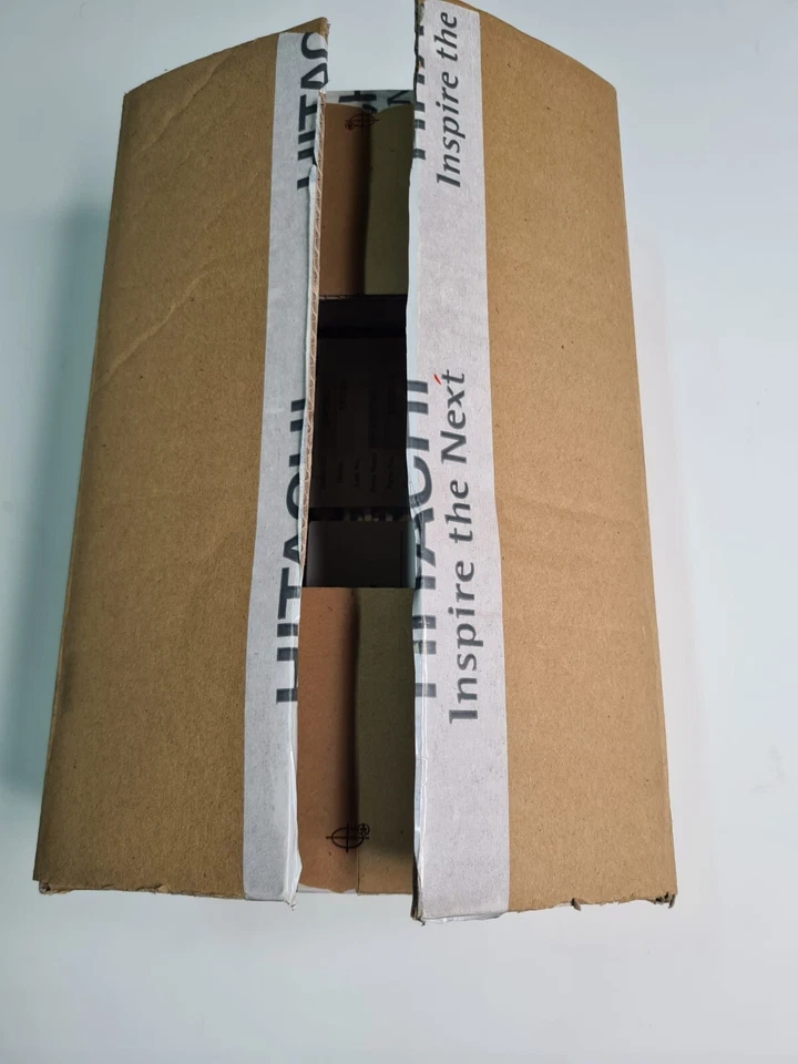 Hitachi R2F-K72FC 73GB 15000RPM SAS 3.5-inch Hard Drive - Image 4 of 4