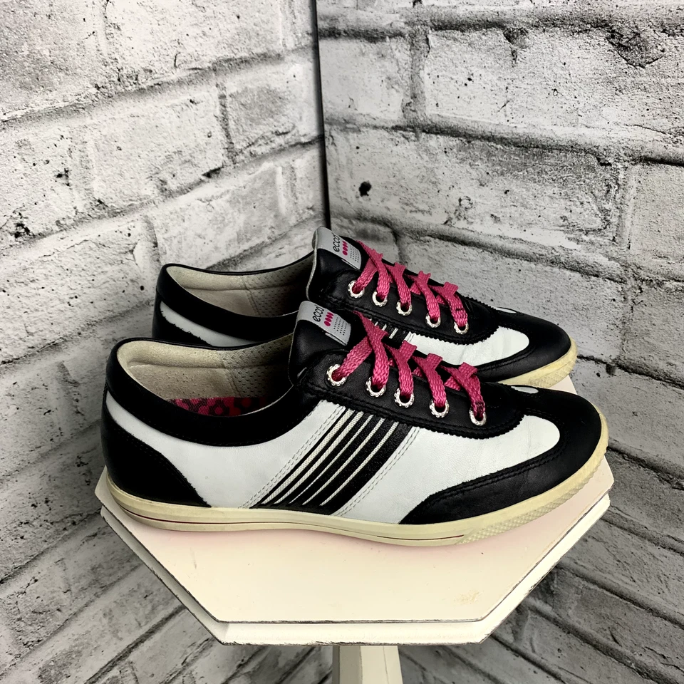Zapatos de golf Ecco para mujer 6,5 o 37 negro blanco rosa sin clavos Hydromax informales Foto 3 de 4