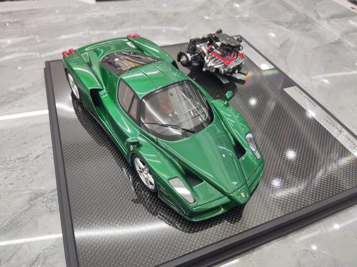 Ferrari Enzo ミニカーレジン製 s-l1200.jpg