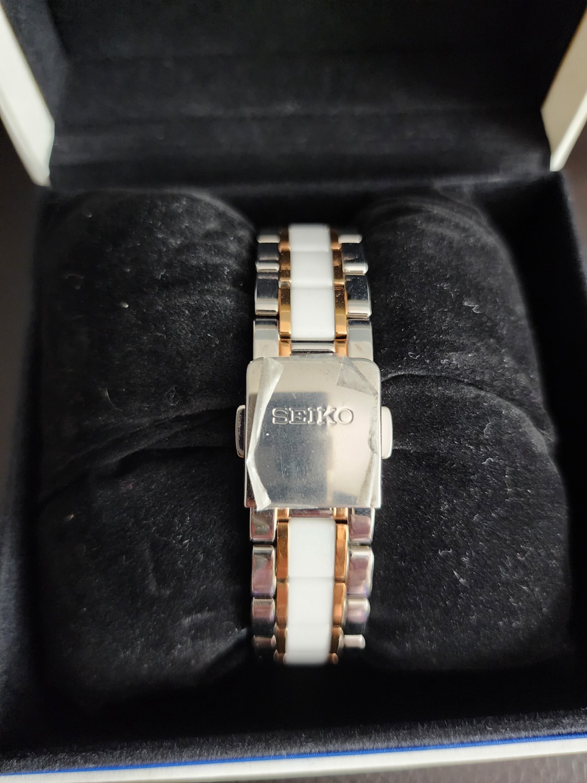 Seiko Women’s Sportura Two-Tone Ceramic Chronograph Watch. image 3