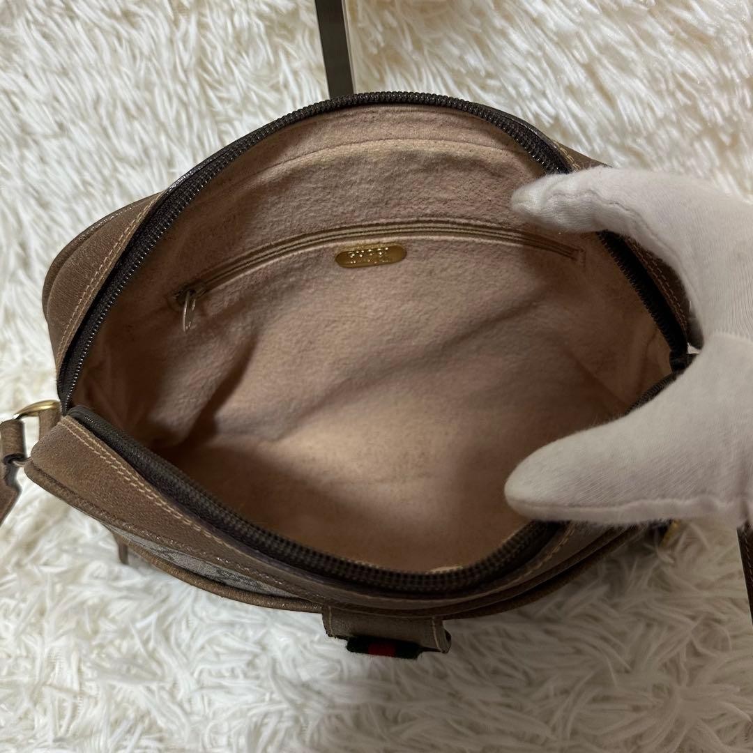 Gucci GG Canvas Leather Shoulder Bag Brown Vintage Authentic with Charm thumbnail 16
