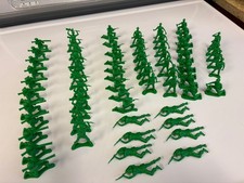 DISNEY PIXAR US SOLDIERS 67 PIECES 1/32