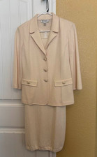 Beautiful St. John Collection Ivory Dress  Jacket Size 6