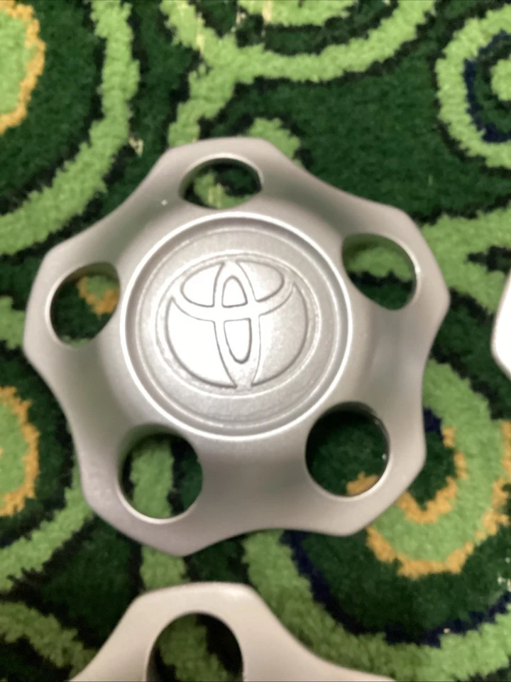 Toyota Tacoma Center Cap Hubcap 2001-2005 42603_04060 Repainted Silver 1piece - Image 2 of 4