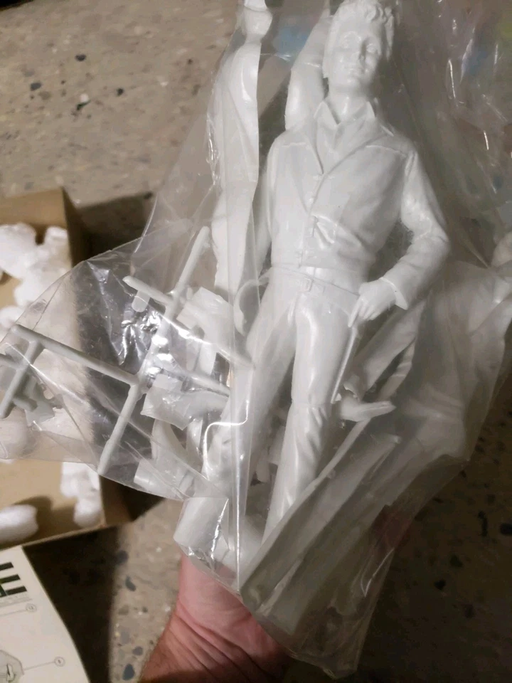 1966 Rare Revell Bonanza Plastic Model Kit Complete & Unassembled in 11” Box - Image 4 of 4