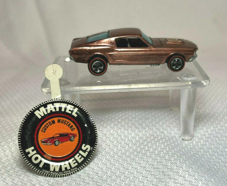 Hot Wheels Redline 1967 Ford Custom Mustang W/ Button Pin Car Vehicle 1:64 Scale - Image 3 of 4