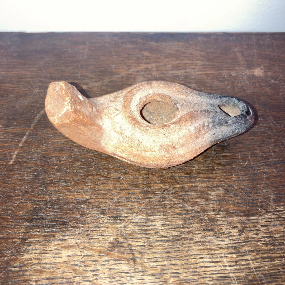 Egyptian oil lamp outlet