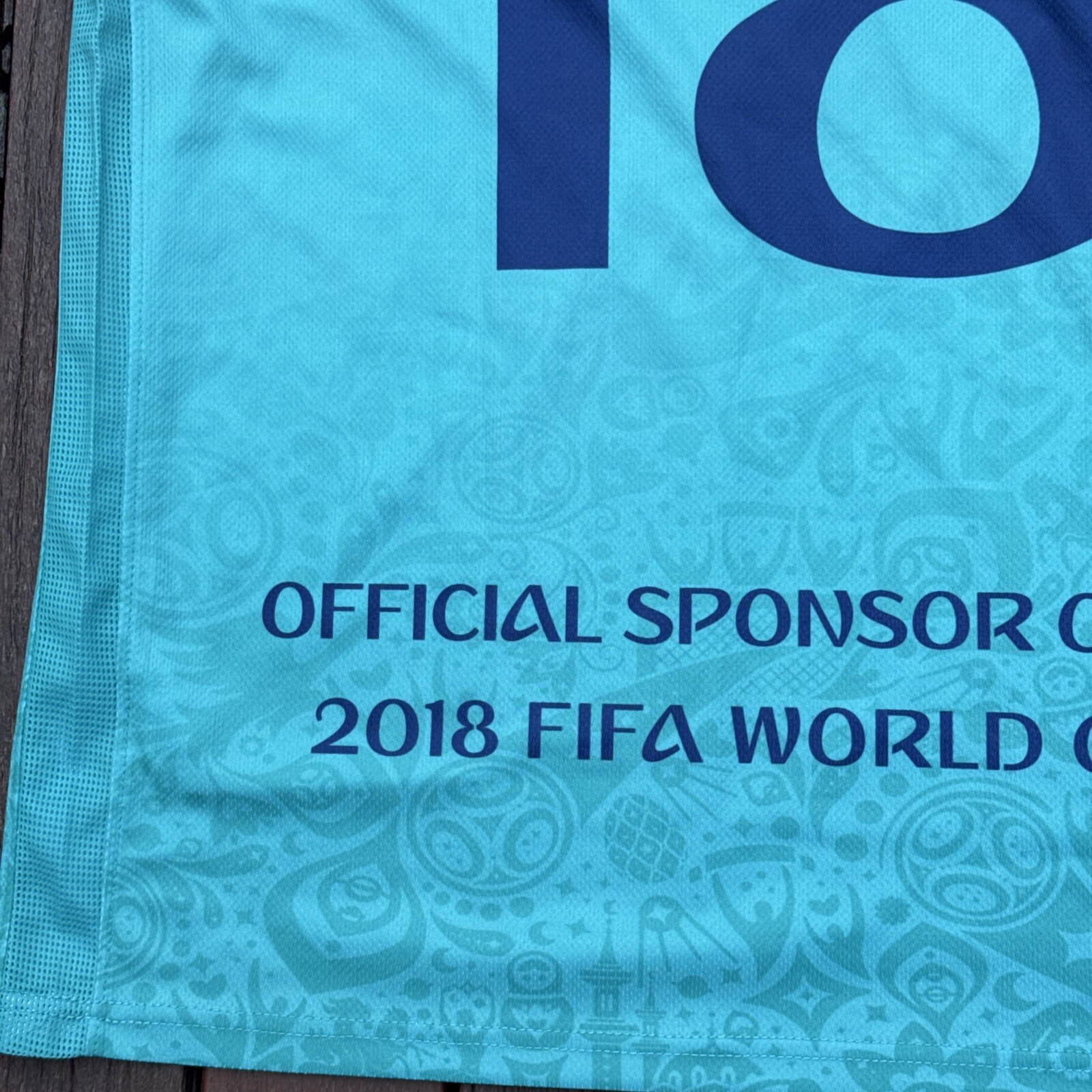 Rare World Cup soccer Jersey Medium Beautiful 2018 blue yellow hisense image 10
