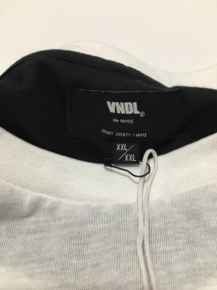 The Vandal Collective Men's T-shirt Lot Of Two (2) VNDL 2XL XXL