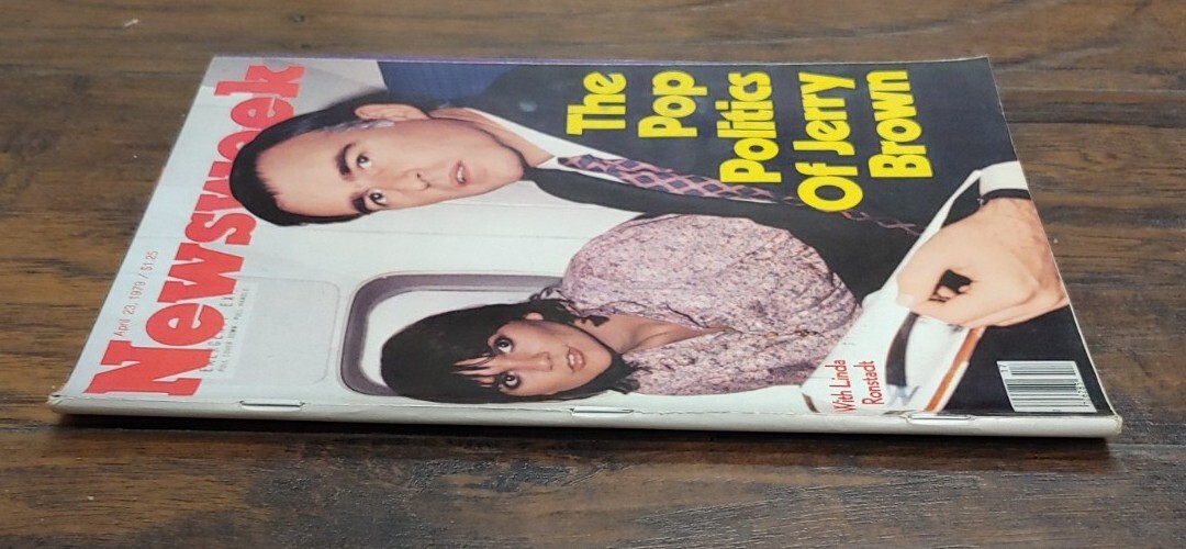 1979 APRIL 23 NEWSWEEK MAGAZINE - JERRY BROWN & LINDA RONSTADT