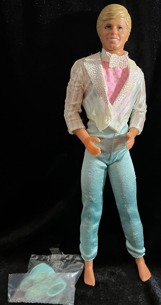 Blonde 1980s VINTAGE KEN DOLL Bendable knees-BARBIE- MATTEL
