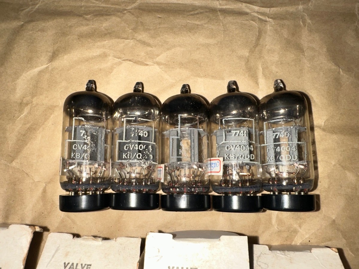 アンプ Mullard M8137/CV4004 ECC83 12AX7 1 pcs Mullard CV4004/M8137 (ECC83/12AX7) vintage box plate