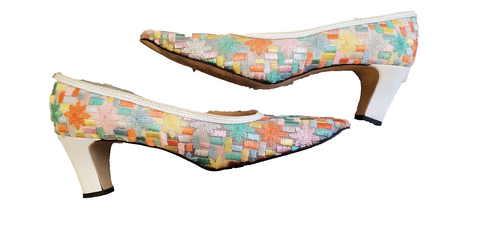 RARE La Patti Women Vintage Exclusive 8 1/2 AA Floral Embroidered Mid Heel Pumps - Picture 5 of 5