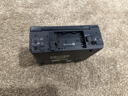Sony GV-D1000 MiniDV Video Walkman TESTED! HEADS CLEANED! - Picture 4 of 10