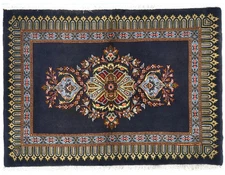 Vintage Handmade 2'6x3'5 ft Oriental Rug Floral Design Small Decor Carpet