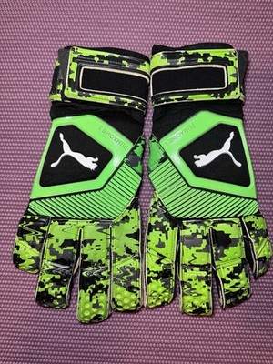PUMA One Grip 1 Hybrid Goalkeeper Gloves Size L Black