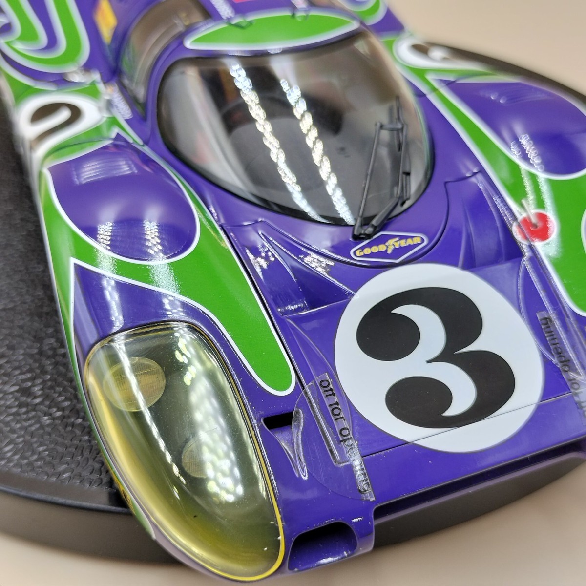 AUTOart 1/18 Porsche 917 Long tail 917 LH LeMans 1970 Larrousse #3