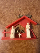 3”x2.5” Loffredo Bros Christmas Nativity Manger Set Red Gold Plastic Ornament