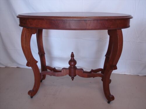 Antique Victorian Oval Table