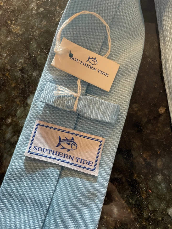 Jeep Southern Tide Neck Blue Tie con tabla de surf bordada, ¡Nuevo! $85 Foto 3 de 4