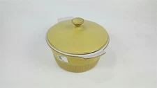 Vintage Fris Cleopatra 8 3/4" 2.25 qt covered caserole dish - yellow
