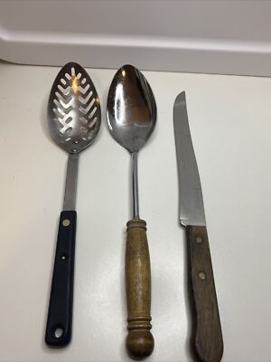 Vintage Ekco Knife 8  Blade Slicer And Two Servings Spoon