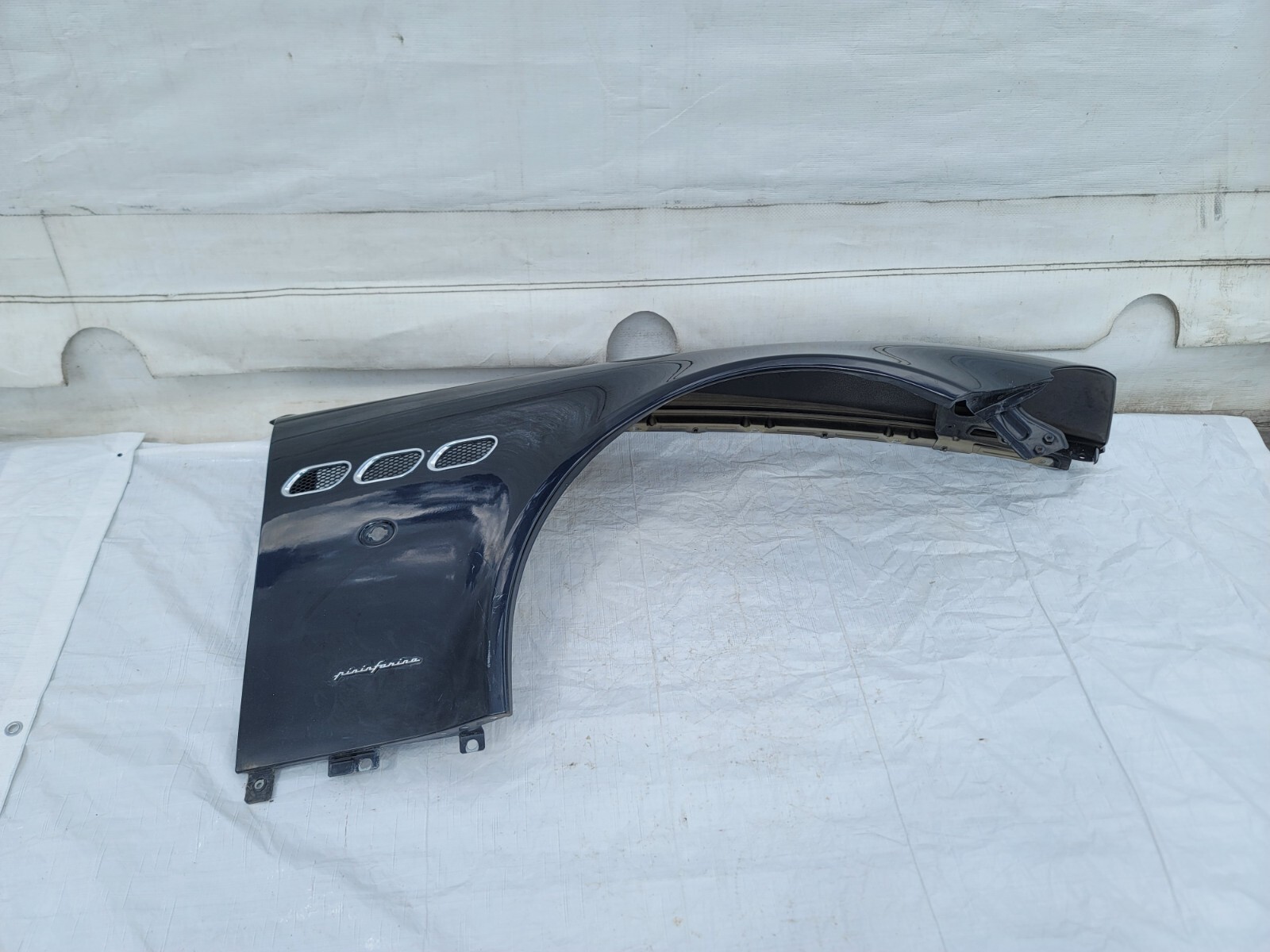 2003-2013 Maserati Quattroporte Fender Right Passenger Side Black OEM 66820900