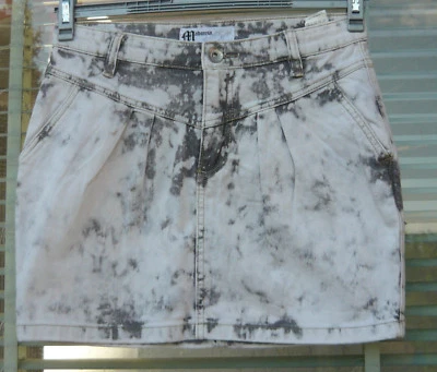 Minirock Jeans von Madonna Gr.M Creme Batik Neu!! - Bild 1 von 2