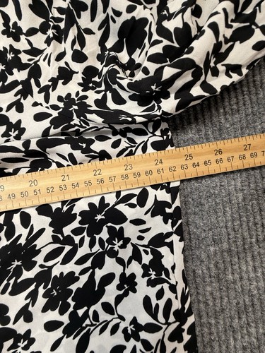 Well Worn Shirt Womens XXL Black White Floral Puff Sleeve V-Neck Blouse Top New - Picture 8 of 11
