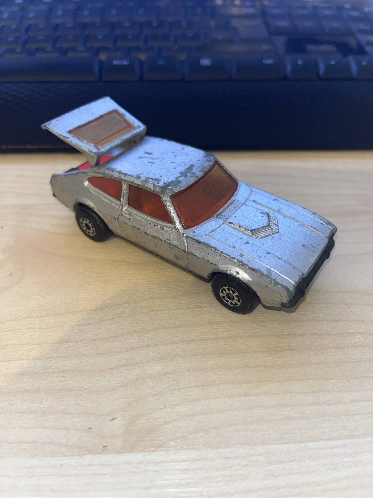 Matchbox 59a, Ford Thames Van Singer - Free Price Guide & Review