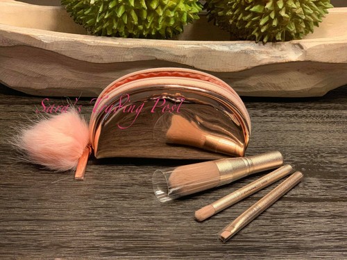 MAC Snowball Collection Mini Brush Set / 1 Kit= 3 Brushes+Bag PICK 1 2 or 3 Kits - Picture 2 of 4