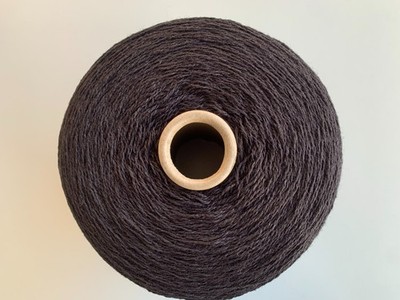 Ca. 100g Bobbelwolle 100% Seide  Art.  BOURETTE SETA 2/10000 Schwarz 100g/ 500m