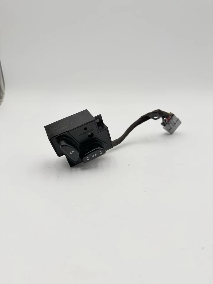 ⭐️Interruptor asiento eléctrico F8OZ-14A701-AB 1998-2002 LADO DEL CONDUCTOR LINCOLN CONTINENTAL Foto 3 de 4